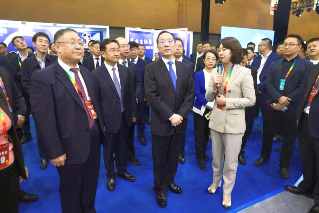 中智沈陽亮相2023東北亞（沈陽）人才交流大會和2023大學校長論壇，中智集團董事長卜玉龍受邀作主旨發(fā)言