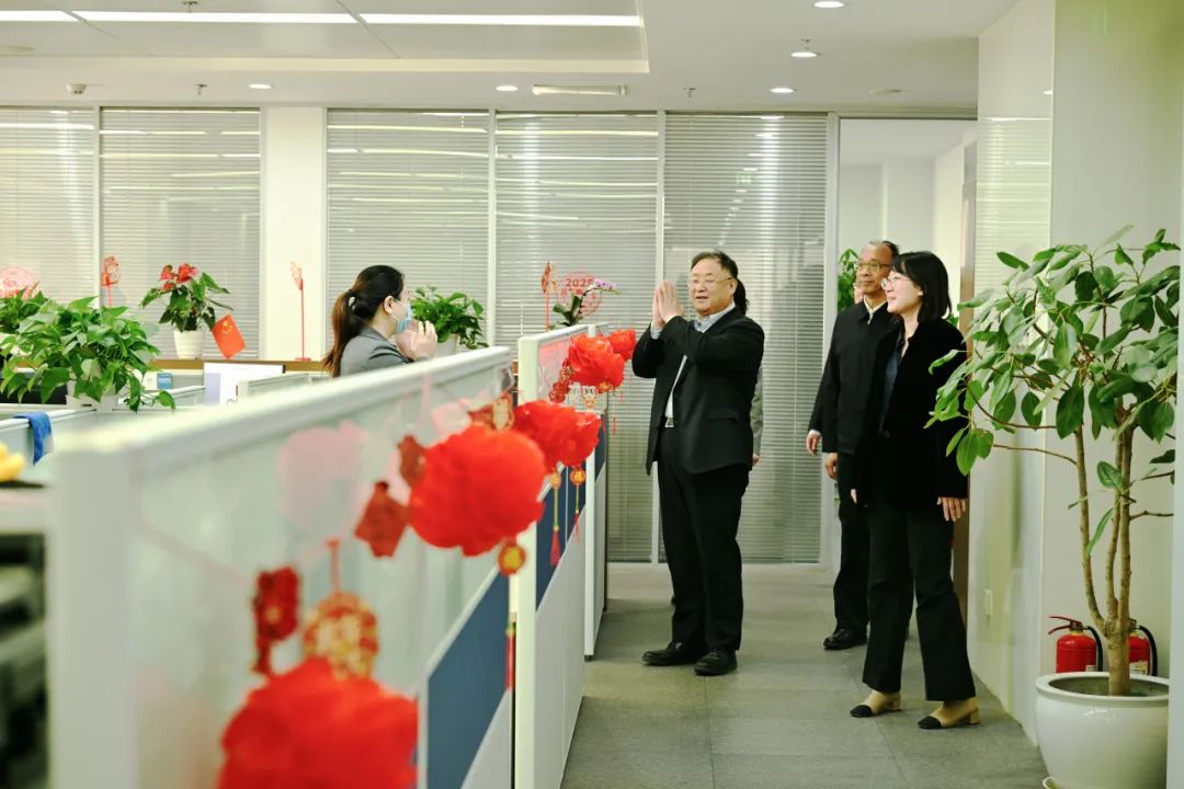 靈蛇躍動(dòng)啟新程 轉(zhuǎn)型重塑開新局！中智集團(tuán)領(lǐng)導(dǎo)慰問在京一線干部員工